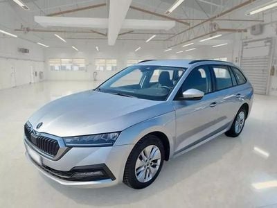 Usata Skoda Octavia Executive 150 CV (110 kW) 2022 Grigio Station wagon