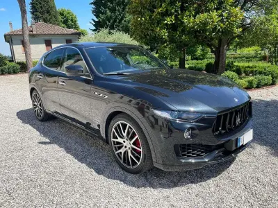 Usata Maserati Levante 250 CV (183 kW) 2017 Nero SUV