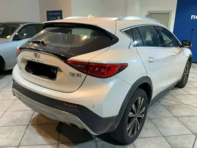 Usata Infiniti QX30 Premium 170 CV (125 kW) 2017 Other SUV