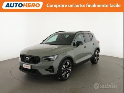Usata Volvo XC40 163 CV (119 kW) 2022 Verde SUV
