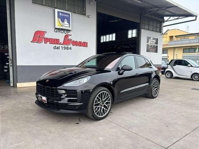 Nero Usata 2020 Porsche Macan SUV | 52.990 € (Buon prezzo)