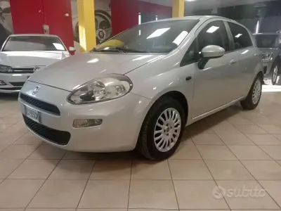 Occasion Fiat Punto 69 ch (50 kW) 2013 Gris Citadine