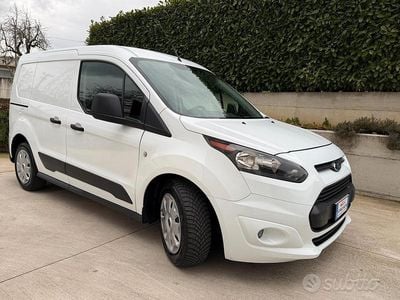 Usata Ford Tourneo Connect 100 CV (73 kW) 2017 Bianco Monovolume