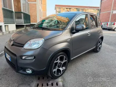 Usata Fiat Panda Sport 69 CV (50 kW) 2021 Grigio Utilitaria