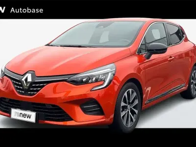 Begagnad Renault Clio V Techno 145 HK (106 kW) 2023 Orange Halvkombi
