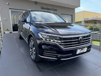 Usata VW Touareg Elegance 231 CV (169 kW) 2022 Blu/azzurro SUV