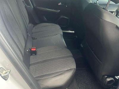 Usata Peugeot 2008 Allure 102 CV (75 kW) 2024 SUV