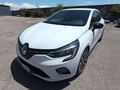 Usata Renault Clio V Techno 91 CV (66 kW) 2023 Bianco Berlina