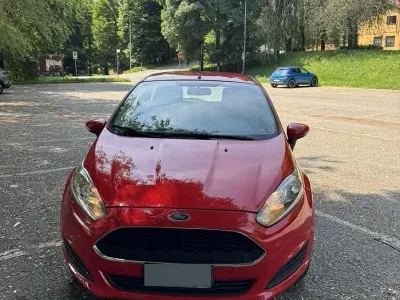 Usata Ford Fiesta 95 CV (69 kW) 2016 Rosso Utilitaria