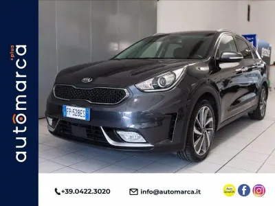 Usata Kia Niro Urban 141 CV (103 kW) 2018 Grigio metallizzato SUV