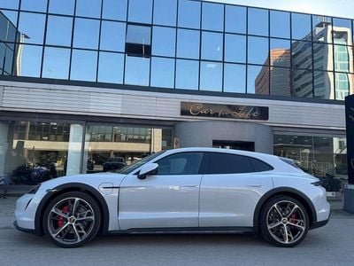 Usata Porsche Taycan Sport Turismo 136 kW (185 CV) 2022 Ghiaccio metallizzato Station wagon