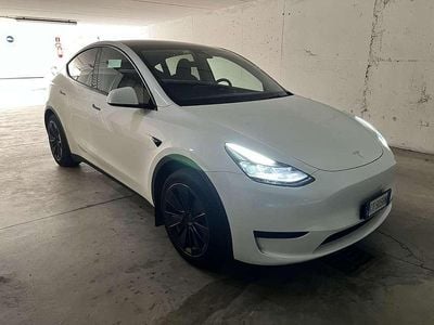Usata 2024 Tesla Model Y RWD SUV | 32.500 € (Ottimo prezzo)
