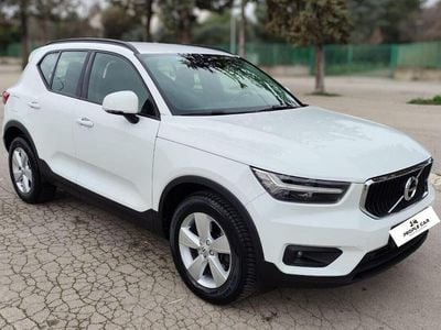 Usata Volvo XC40 Momentum 190 CV (139 kW) 2018 Bianco SUV