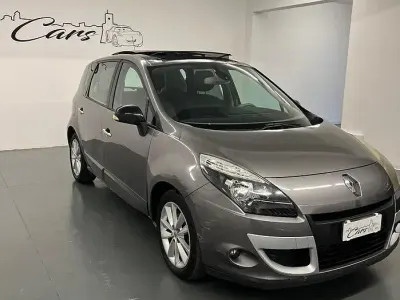 Usata Renault Scénic III Luxe 110 CV (80 kW) 2011 Grigio Monovolume
