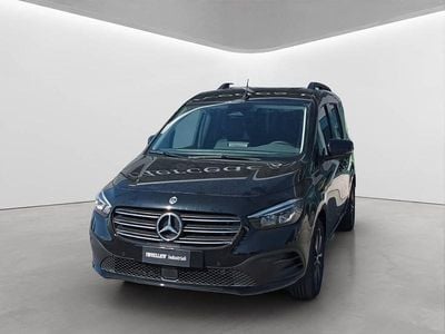 Nuevo Mercedes T180 116 CV (85 kW) 2026 Negro Monovolumen