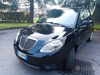 Usata Lancia Ypsilon 60 CV (44 kW) 2009 Nero Utilitaria