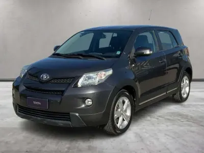 Usata Toyota Urban Cruiser Sol 90 CV (66 kW) 2009 Grigio Utilitaria