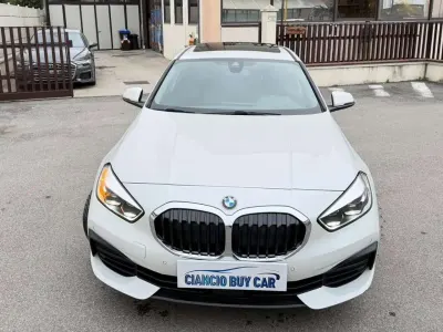 Occasion BMW 120 Advantage 190 ch (139 kW) 2023 Blanc Citadine