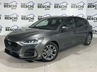 Usata Ford Focus ST-Line 116 CV (85 kW) 2023 Grigio Berlina