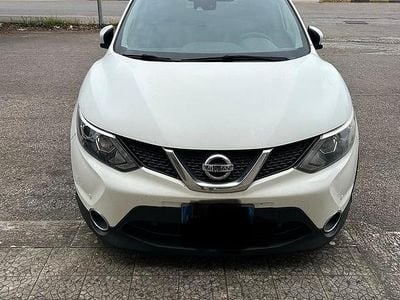 Usata Nissan Qashqai Tekna 110 CV (80 kW) 2015 Bianco SUV