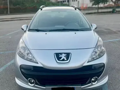 Usata Peugeot 207 90 CV (66 kW) 2008 Grigio Station wagon