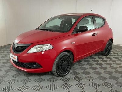 Usata Lancia Ypsilon Silver 70 CV (51 kW) 2020 Rosso
