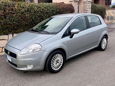 Grigio Usata 2005 Fiat Grande Punto Active Utilitaria | 2250 € (Ottimo prezzo)