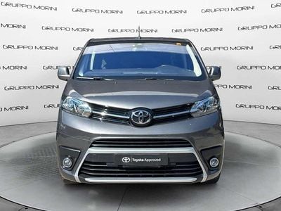 Begagnad Toyota Proace Executive 150 HK (110 kW) 2024 Grå Minibuss