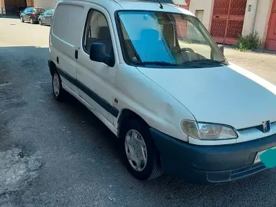 Usata Peugeot Partner 68 CV (50 kW) 1997 Bianco Monovolume