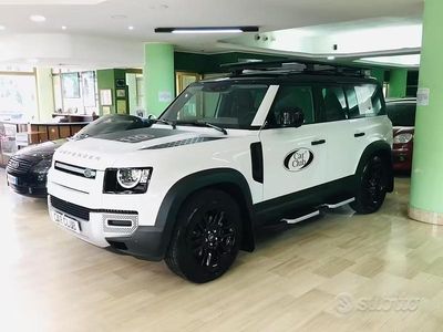 Usata Land Rover Defender SE 300 CV (220 kW) 2023 Bianco SUV
