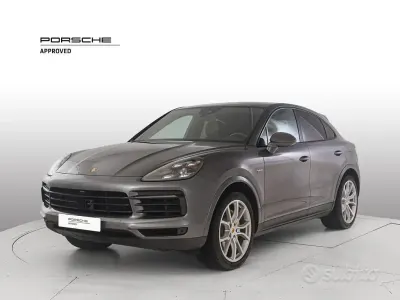 Usata Porsche Cayenne 340 CV (250 kW) 2021 Grigio SUV