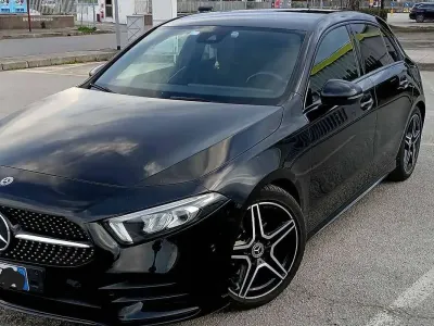 Usata Mercedes A180 Executive 116 CV (85 kW) 2019 Nero Berlina
