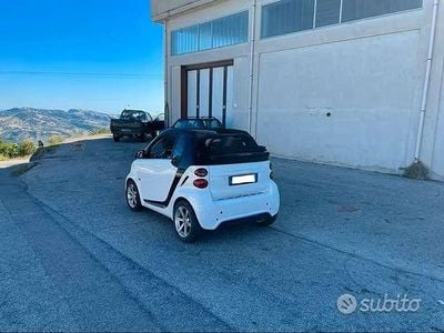 Usata Smart ForTwo Cabrio Passion 45 CV (33 kW) 2008 Bianco Cabrio
