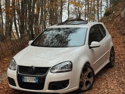 Usata VW Golf IV GTI 200 CV (147 kW) 2004 Bianco Berlina