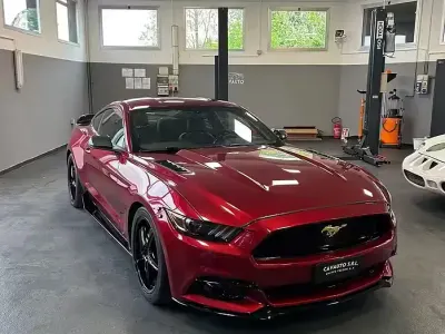 Usata Ford Mustang Fastback 290 CV (213 kW) 2019 Rosso Coupé