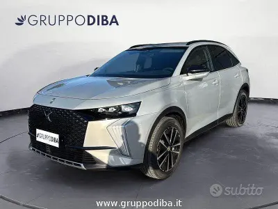 Neu DS Automobiles DS7 Crossback 130 PS (95 kW) 2025 Grau SUV
