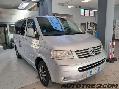 Usado VW Transporter 86 CV (63 kW) 2006 Plateado Van