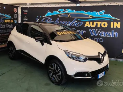 Usata Renault Captur Intens 90 CV (66 kW) 2016 Beige SUV