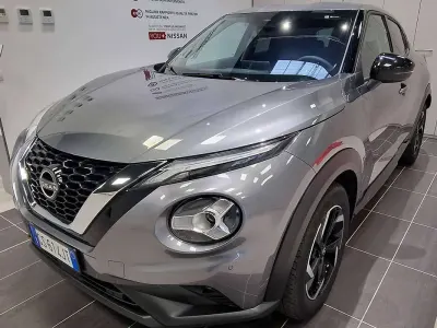 Usata Nissan Juke Acenta 114 CV (83 kW) 2023 Grigio SUV