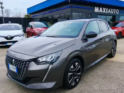Usata Peugeot 208 GTi 101 CV (74 kW) 2022 Grigio Utilitaria
