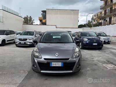 Usata Renault Clio II 75 CV (55 kW) 2010 Marrone Berlina