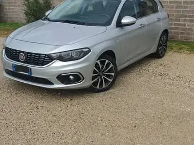 Usata Fiat Tipo Easy 120 CV (88 kW) 2017 Berlina