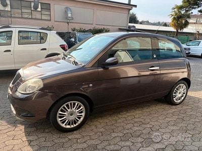 Usata Lancia Ypsilon 77 CV (56 kW) 2009 Grigio Utilitaria