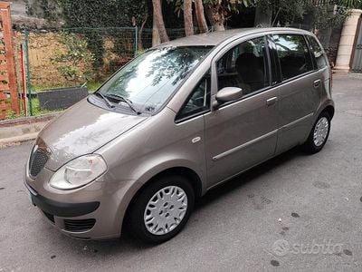 Usata Lancia Musa 77 CV (56 kW) 2007 Marrone Monovolume