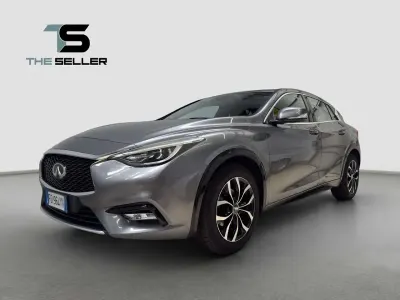 Usata Infiniti Q30 109 CV (80 kW) 2016 Grigio Berlina