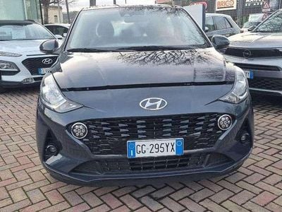 Usata Hyundai i10 67 CV (49 kW) 2022 Blu Utilitaria