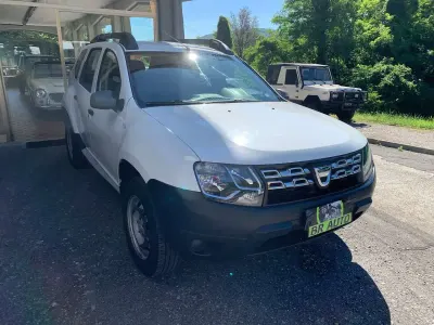 Usata Dacia Duster Ambiance 90 CV (66 kW) 2014 Bianco SUV