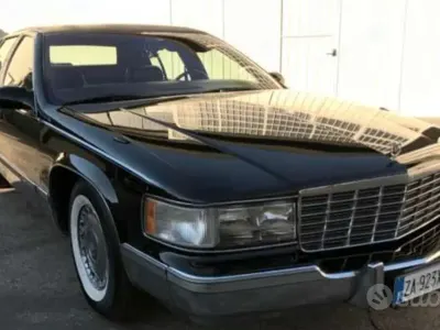 Usata Cadillac Fleetwood Brougham 182 CV (133 kW) 1995 Nero Berlina