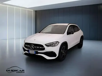 Usata Mercedes GLA200 Premium 150 CV (110 kW) 2023 Bianco cirrus SUV