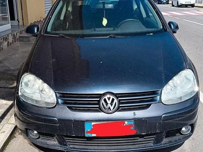 Usata VW Golf IV 2005 Blu Utilitaria